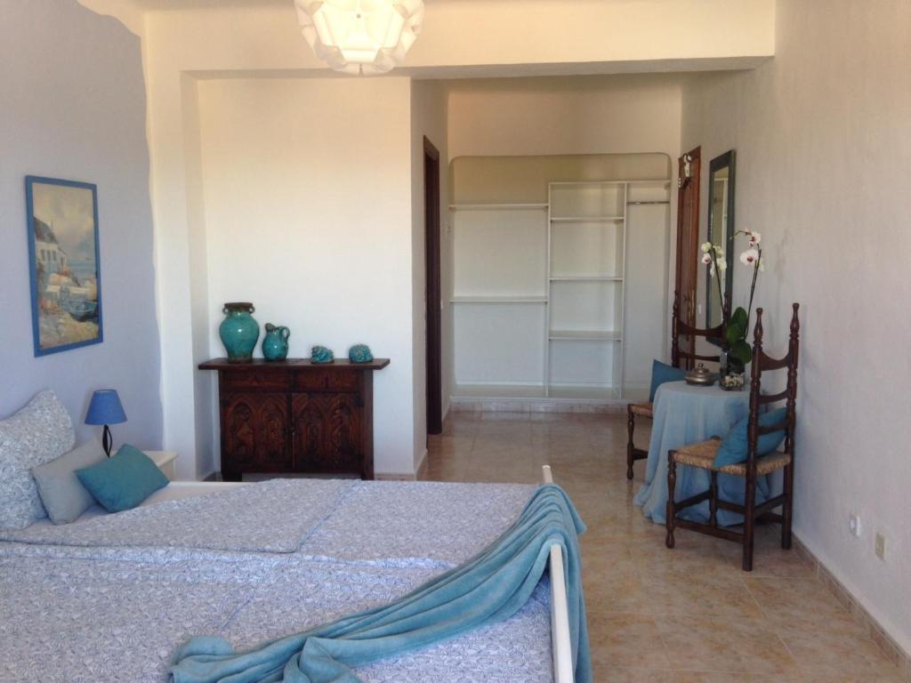 Casa De La Vida Hostel Santanyi Room photo